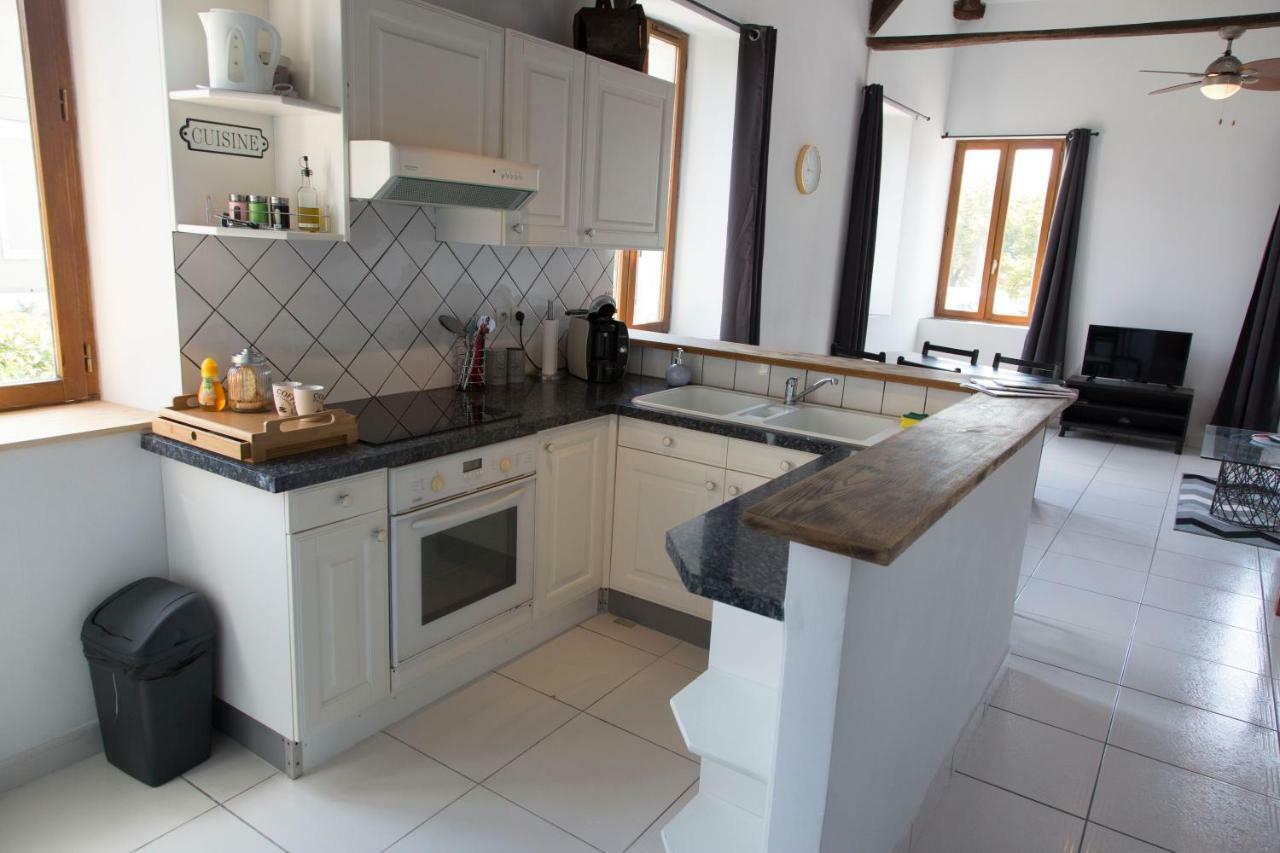 Duplex De Charmes N°1 Auxerre.アパートメント エクステリア 写真